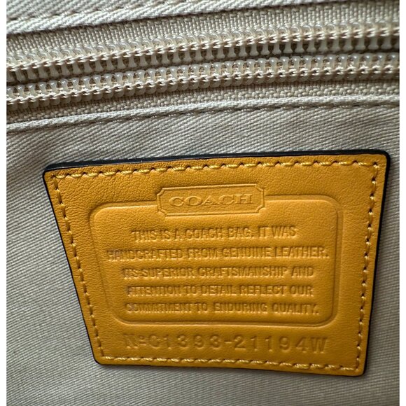 Coach Turnlock Glovetanned Courier Crossbody Mustard Buttercup Tassel Bag NWOT - Picture 9 of 14